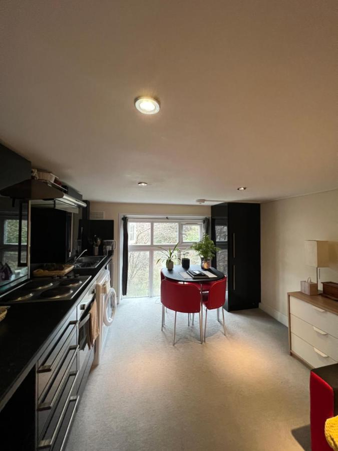 Comfy Apartment - Finchley Road Лондон Екстериор снимка